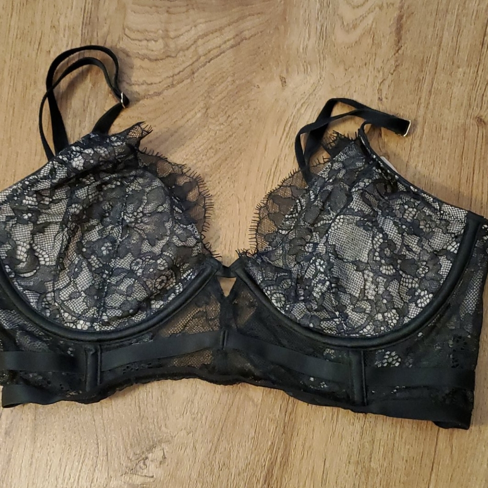 VS very sexy unlined demi